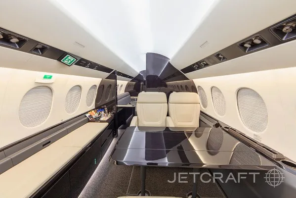 2021 Falcon 8X