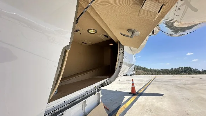 2006 Hawker 400XP