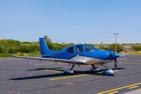 2017 Cirrus SR22-G6 GTS