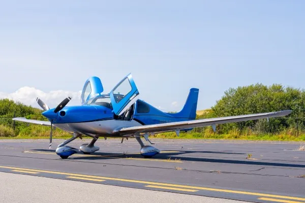 2017 Cirrus SR22-G6 GTS