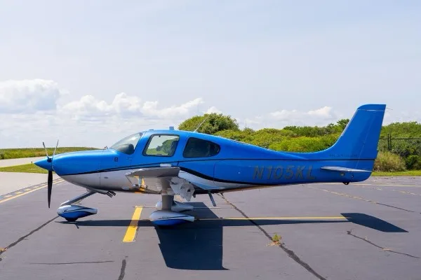 2017 Cirrus SR22-G6 GTS