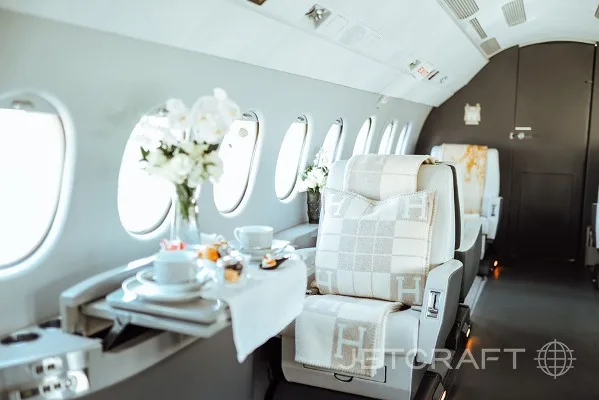 1998 Falcon 2000