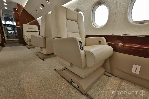 2005 Falcon 2000 LX