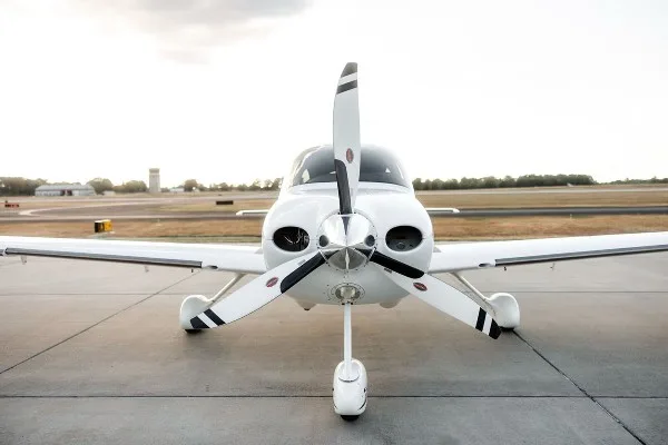 2005 Cirrus SR22-G2
