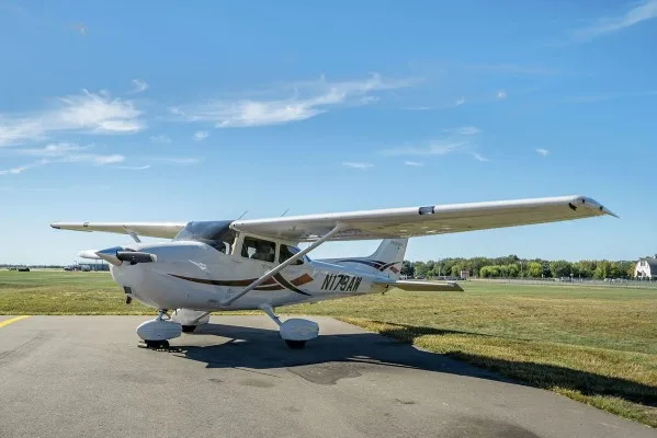 Exterior view of a 2022 Cessna 172S.