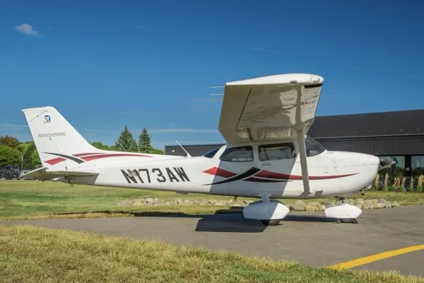 Exterior view of a 2022 Cessna 172S.