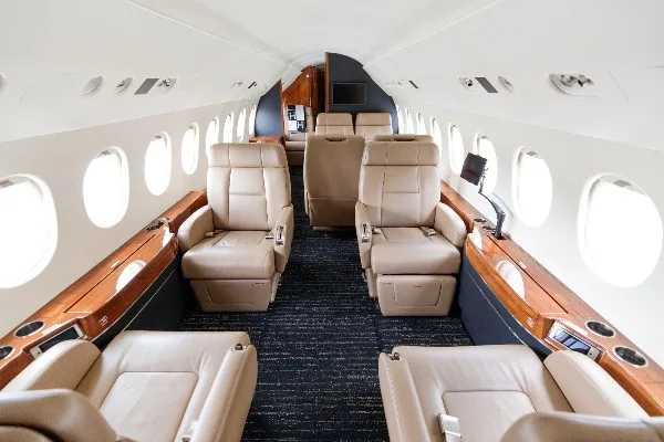 2004 Falcon 900EX y