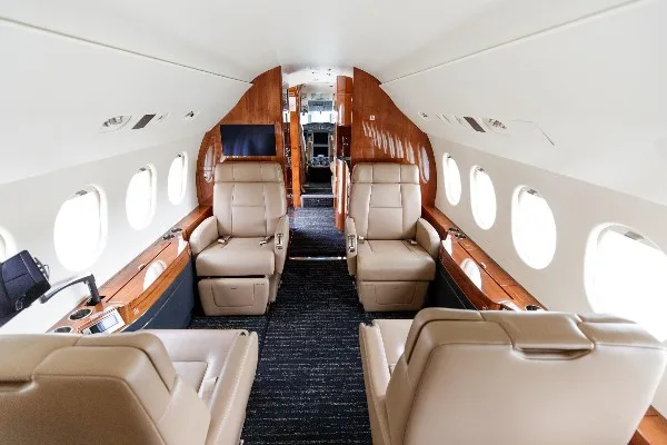 2004 Falcon 900EX y