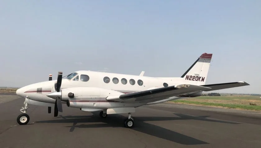 Exterior view of a 1974 Beechcraft King Air A100 B-0185, N270KW.