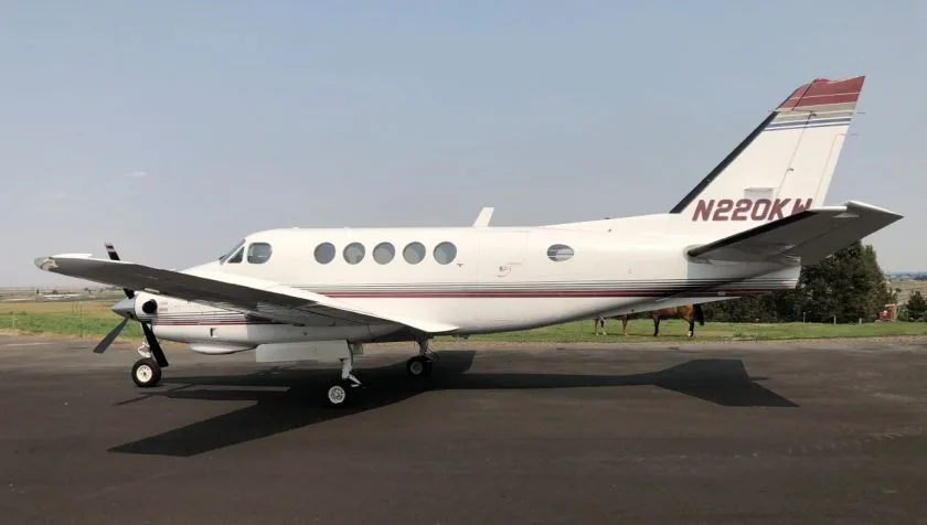 Exterior view of a 1974 Beechcraft King Air A100 B-0185, N270KW.