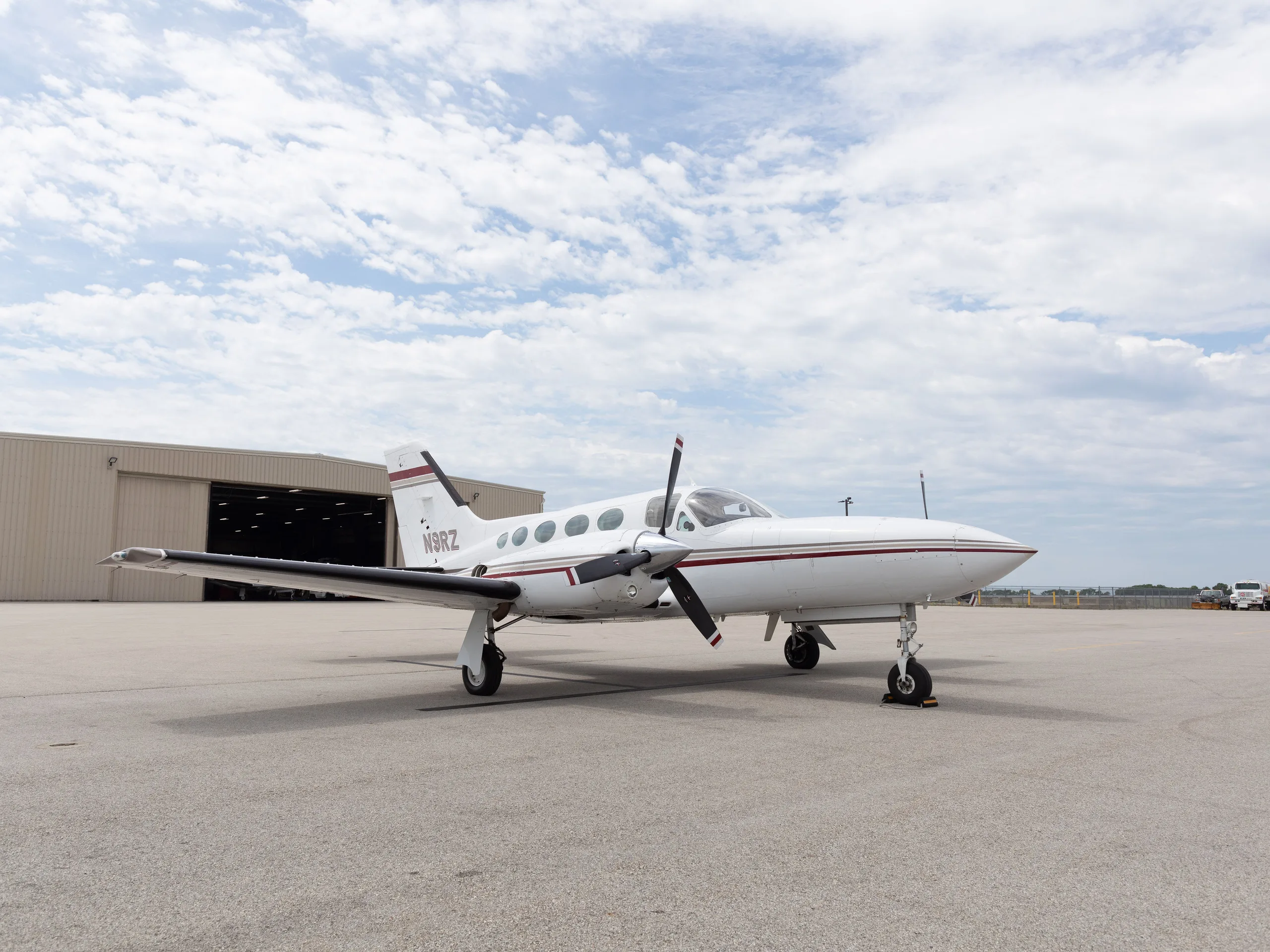 1977 Cessna 421C 421-0236 N9RZ