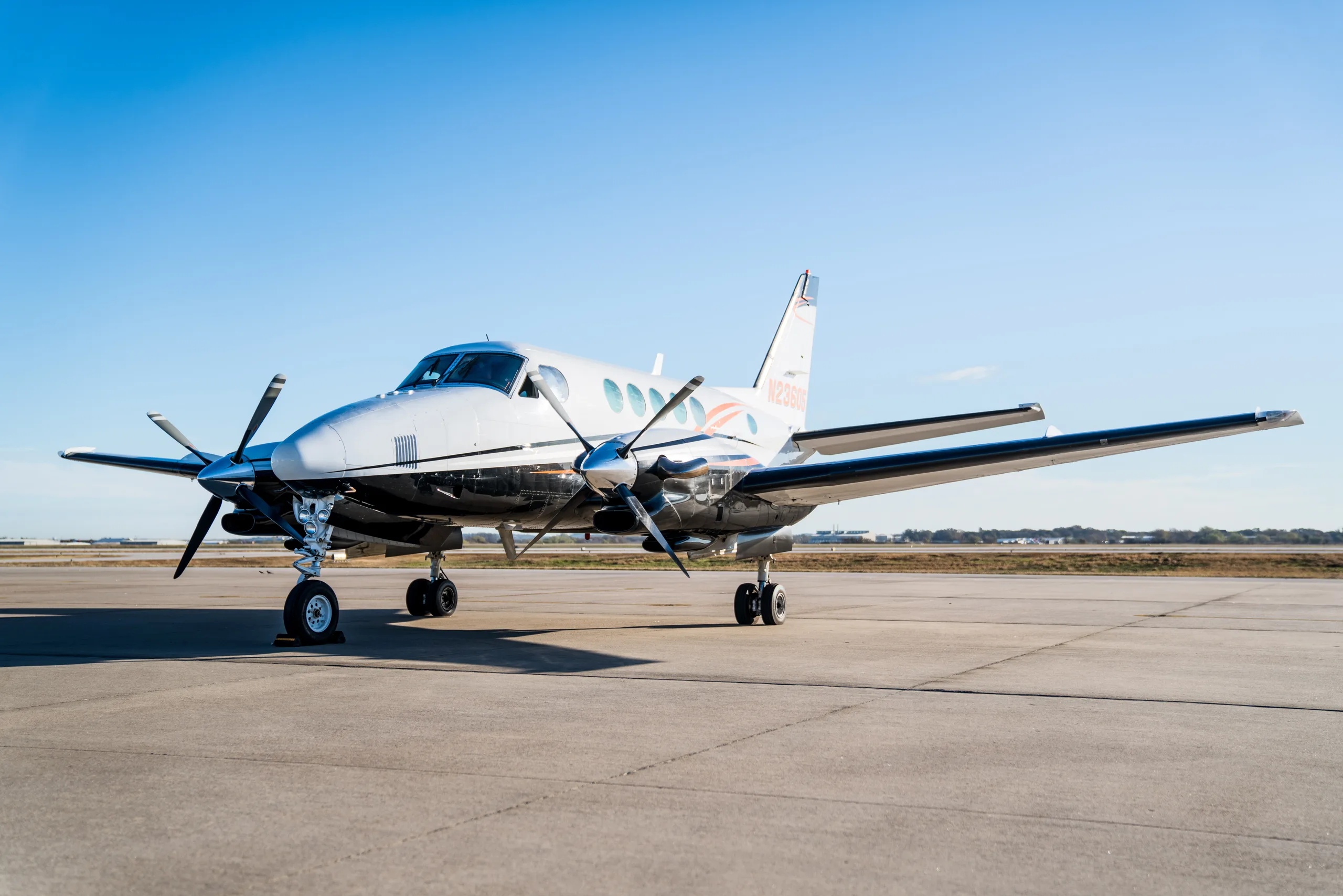 Exterior view of a 1977 Beechcraft King Air A100 B-0236, N23605.