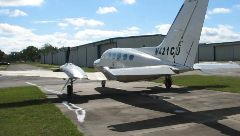 Exterior view of a 1978 Cessna 421C 421C-0515, N421CU.