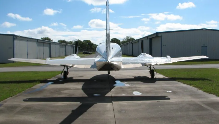 Exterior view of a 1978 Cessna 421C 421C-0515, N421CU.