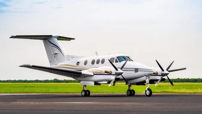 Exterior view of a 1981 Beechcraft King Air F90 LA-83, N90VC.