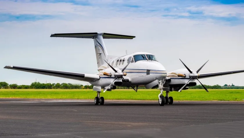 Exterior view of a 1981 Beechcraft King Air F90 LA-83, N90VC.