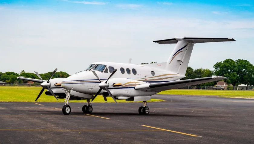 Exterior view of a 1981 Beechcraft King Air F90 LA-83, N90VC.