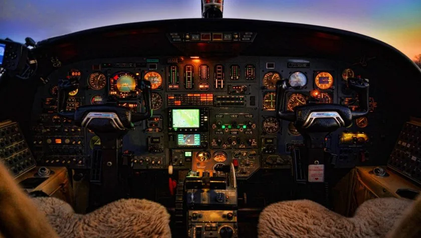 Cockpit and instrument panel of a 1982 Cessna Citation II 550-0432.
