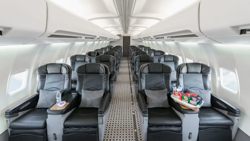 Cabin interior of a 1991 Boeing 737-500 SN 24274.