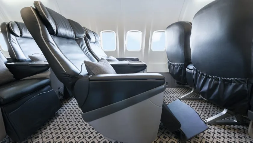 Cabin interior of a 1991 Boeing 737-500 SN 24274.