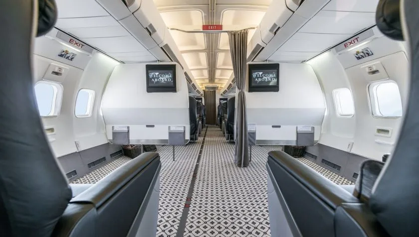 Cabin interior of a 1991 Boeing 737-500 SN 24274.
