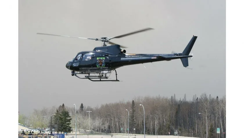 Exterior view of a 1991 Eurocopter AS350B2 2580, C-FSWB.
