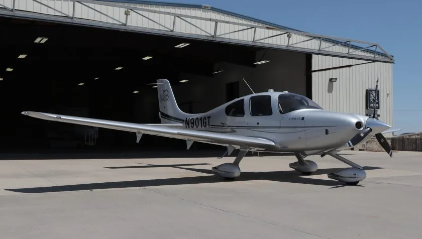 Exterior view of a 2011 Cirrus SR-22 G3 3788, N901GT.
