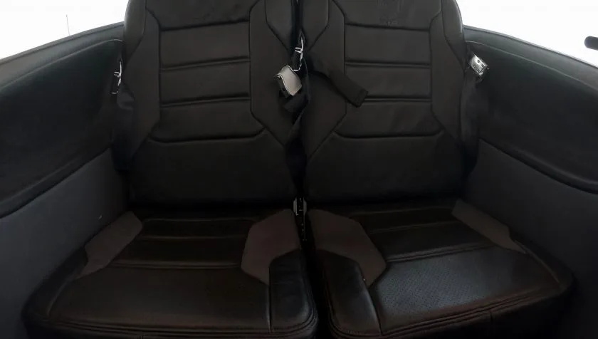 Cabin interior of a 2011 Cirrus SR-22 G3 3788.