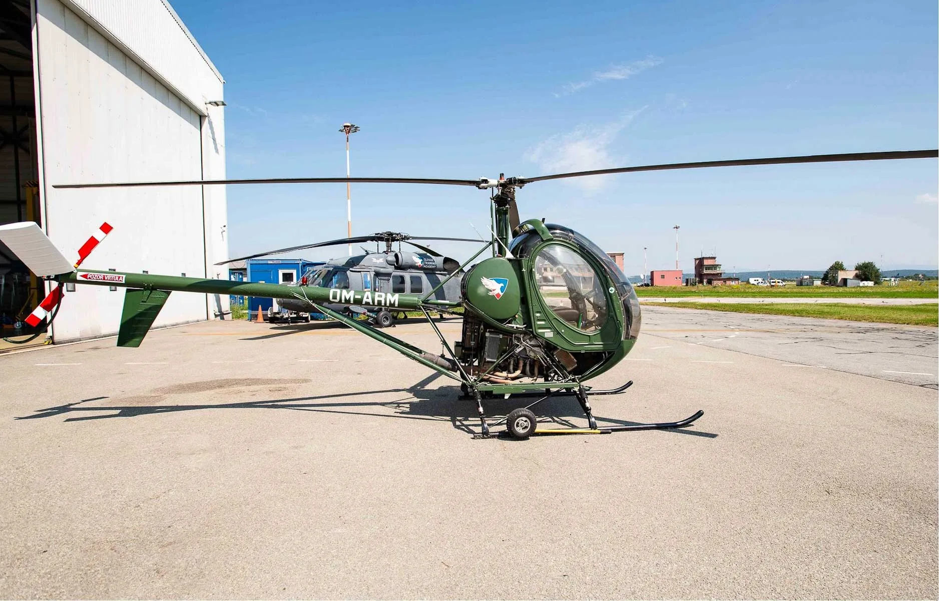 Schweizer 300/296C OM-ARM