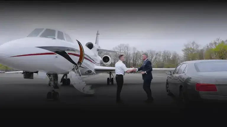 Exterior view of a Dassault Falcon 2000LXS, N771HM.