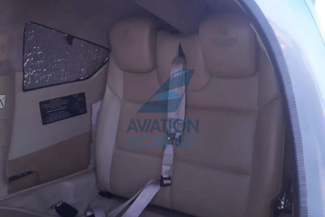 Cabin interior of a 2018 Diamond DA62.