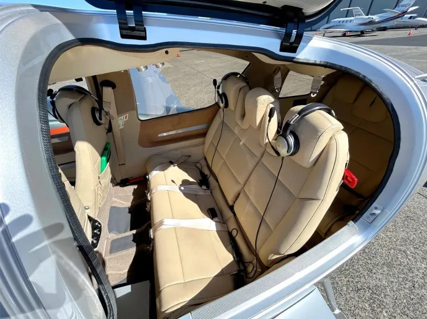Cabin interior of a 2020 Diamond DA62.