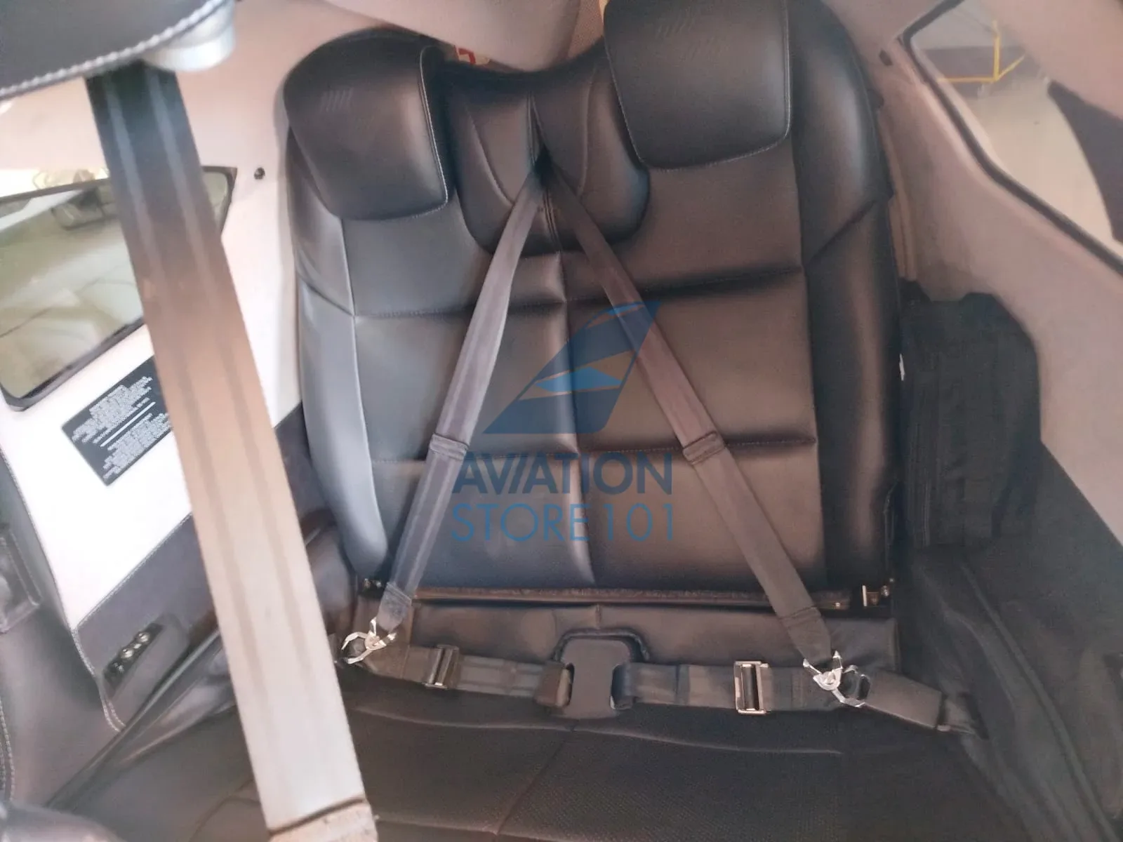 Cabin interior of a 2022 Diamond DA62.