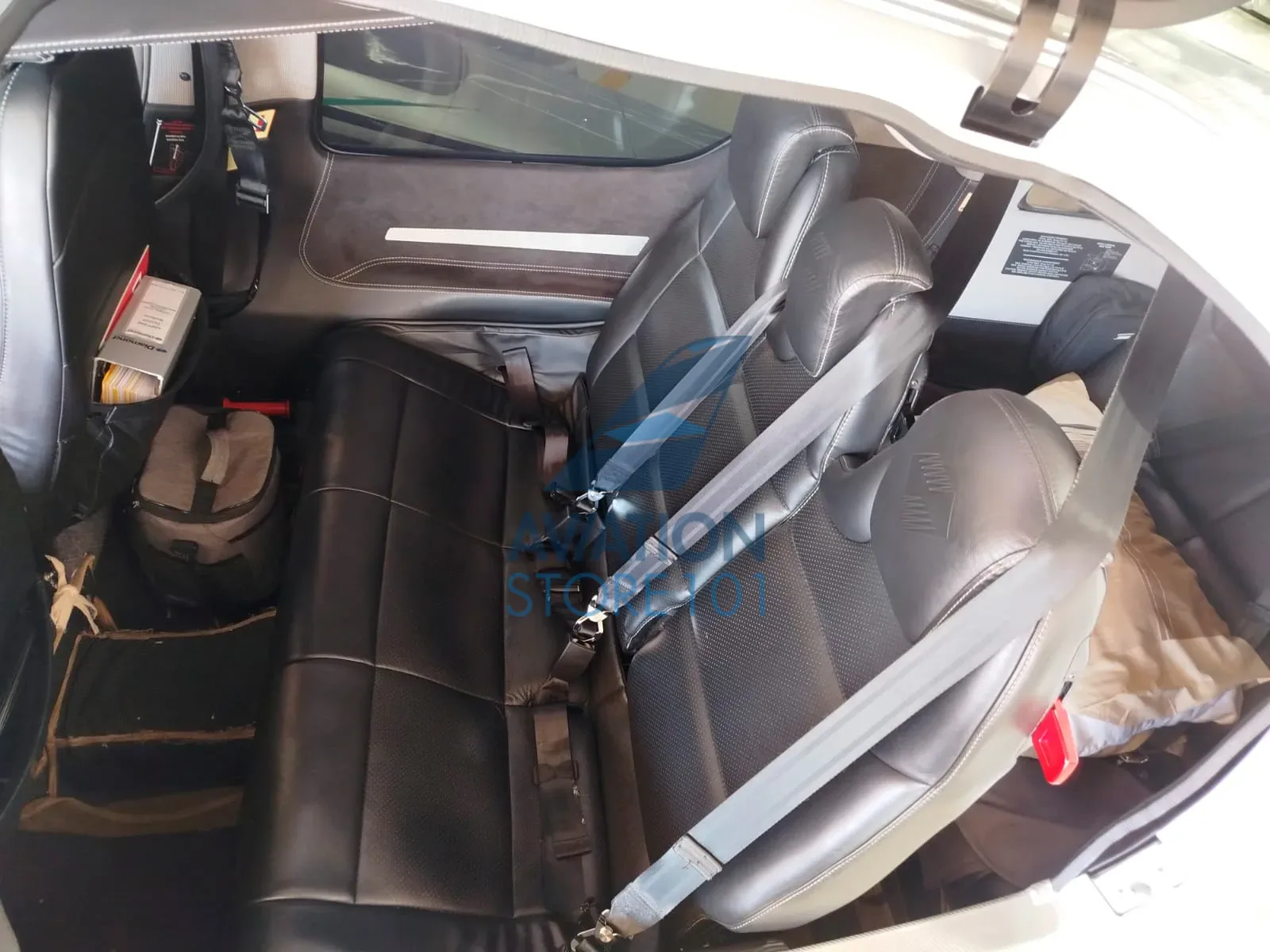 Cabin interior of a 2022 Diamond DA62.