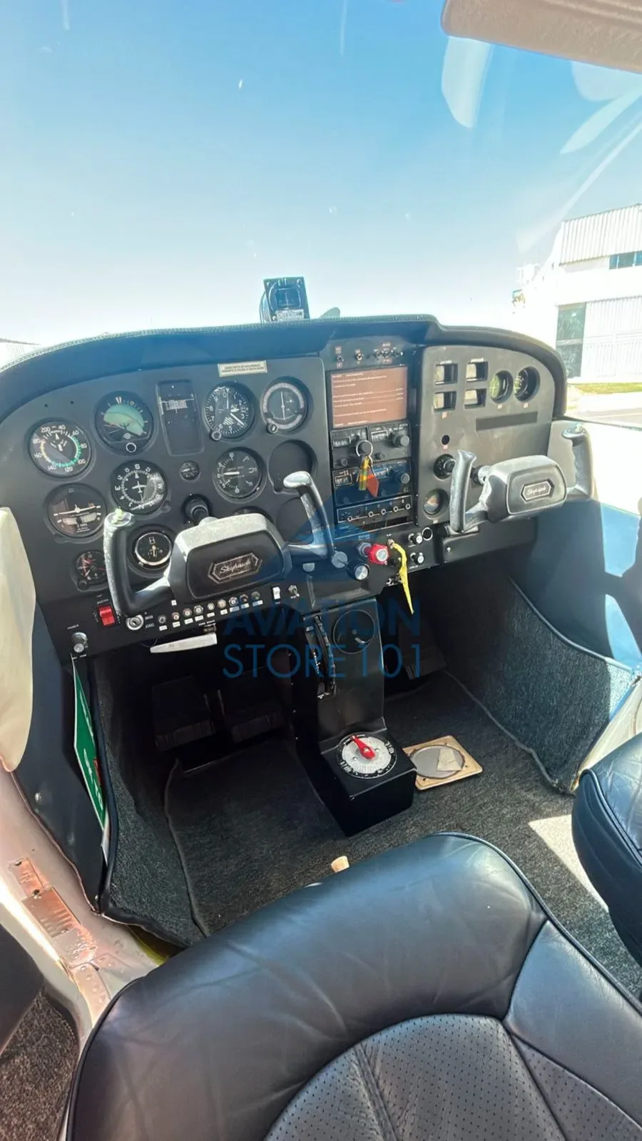 Cockpit and instrument panel of a 1974 Cessna 172.