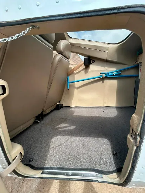 Cabin interior of a 2003 Cessna 182T.