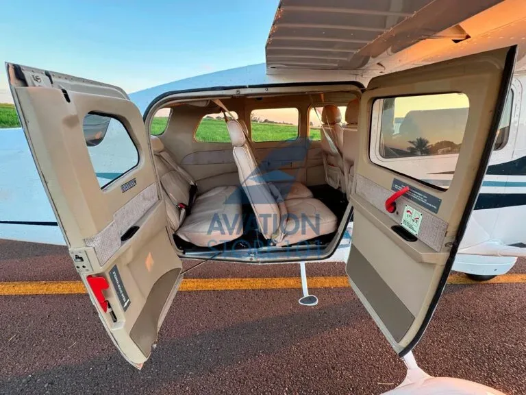 Cabin interior of a 2007 Cessna 206H.