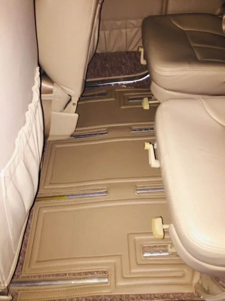 Cabin interior of a 1973 Cessna 210L.