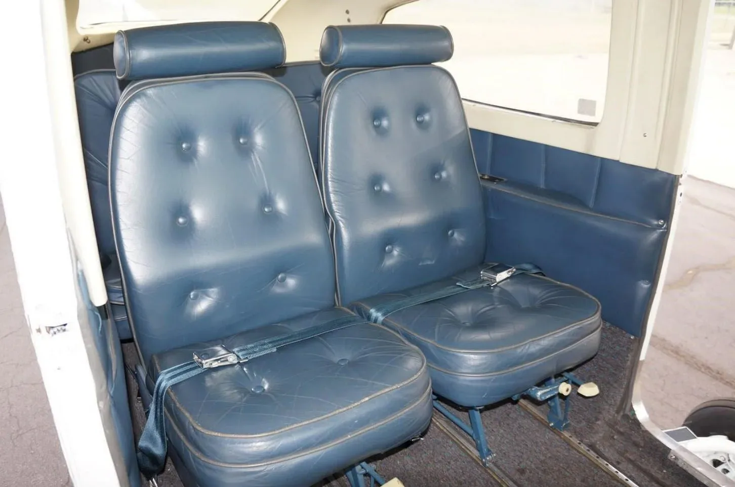 Cabin interior of a 1975 Cessna 210L.
