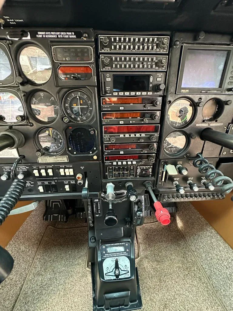 Cockpit and instrument panel of a 1979 Cessna 210N.