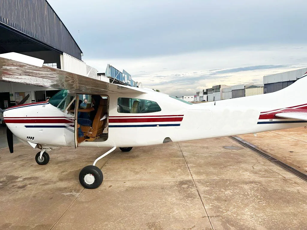 Exterior view of a 1979 Cessna 210N.
