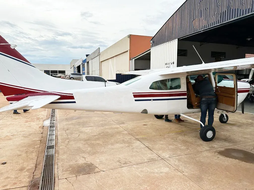 Exterior view of a 1979 Cessna 210N.