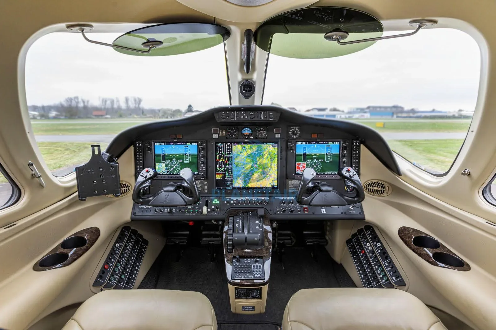 Avionics suite of a 2017 Cessna 510 Citation Mustang.