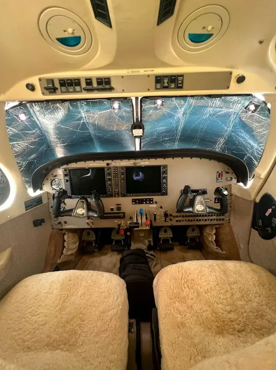 Cabin interior of a 2008 Piper Saratoga ll TC.