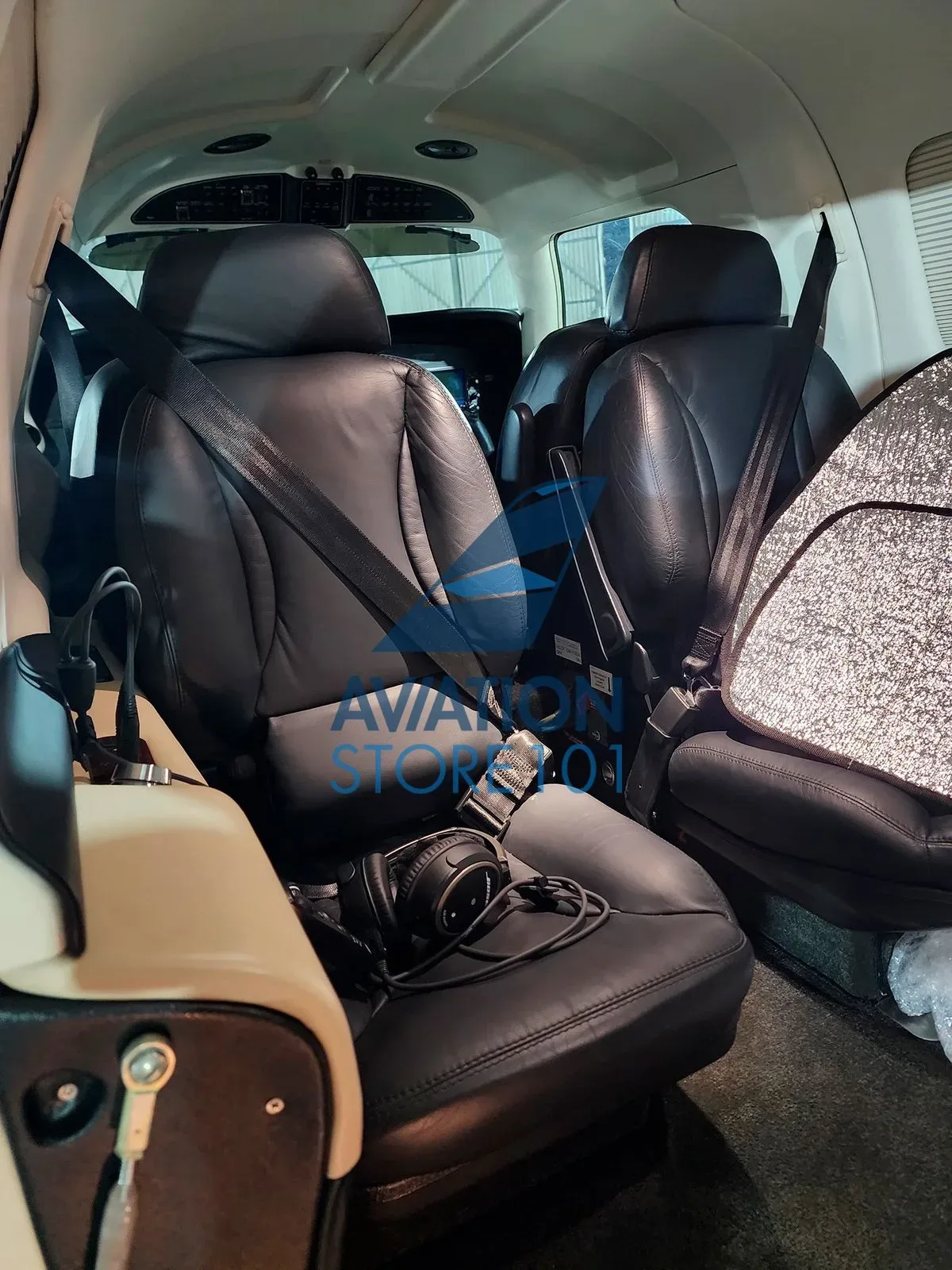 Cabin interior of a 2018 Piper Meridian M500.