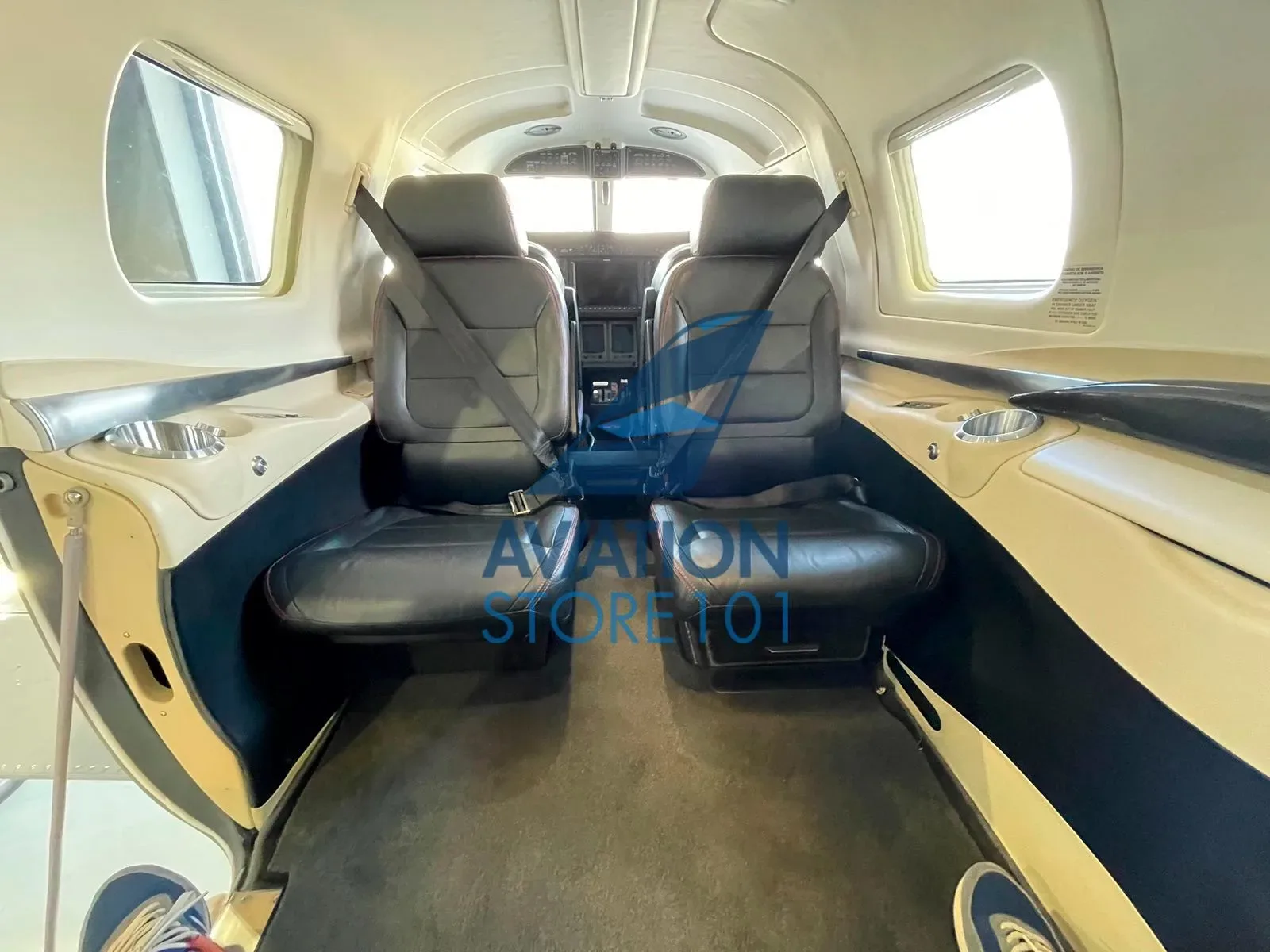 Cabin interior of a 2017 Piper M600 PA-46-600TP.