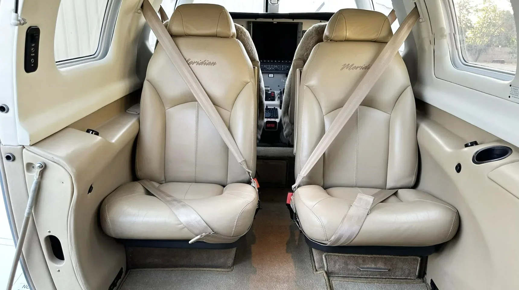 Cabin interior of a 2010 Piper Meridian PA-46-500TP.