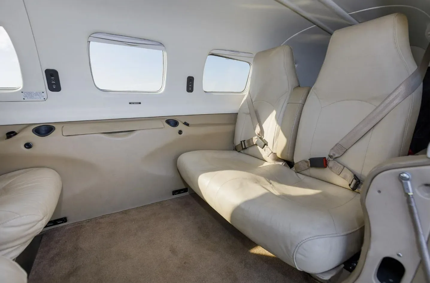 Cabin interior of a 2010 Piper Meridian PA-46-500TP.