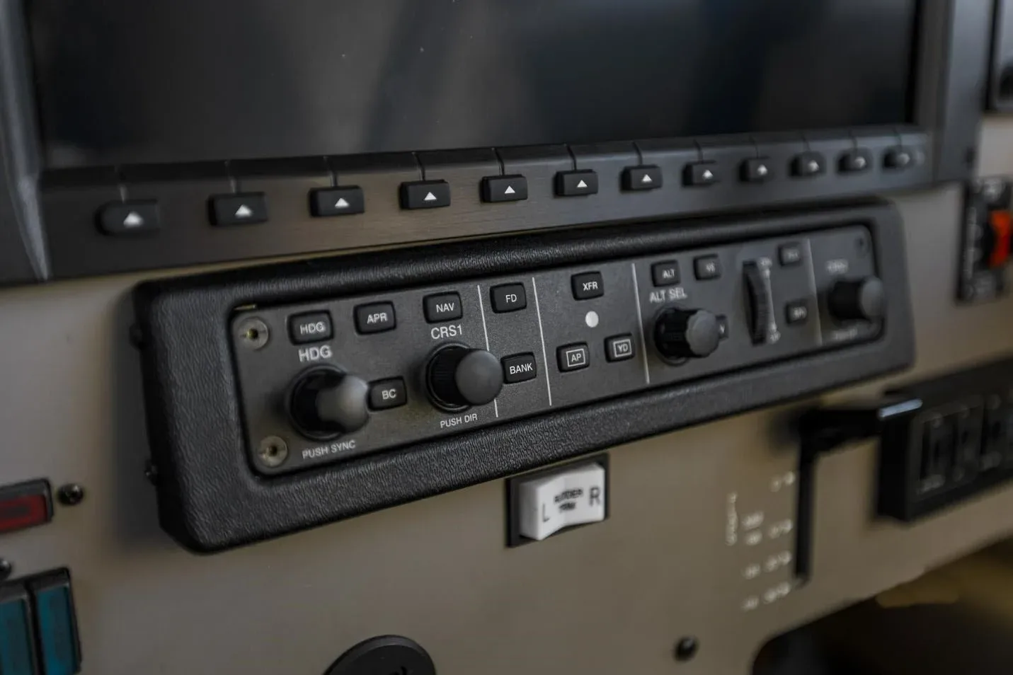 Avionics suite of a 2010 Piper Meridian PA-46-500TP.