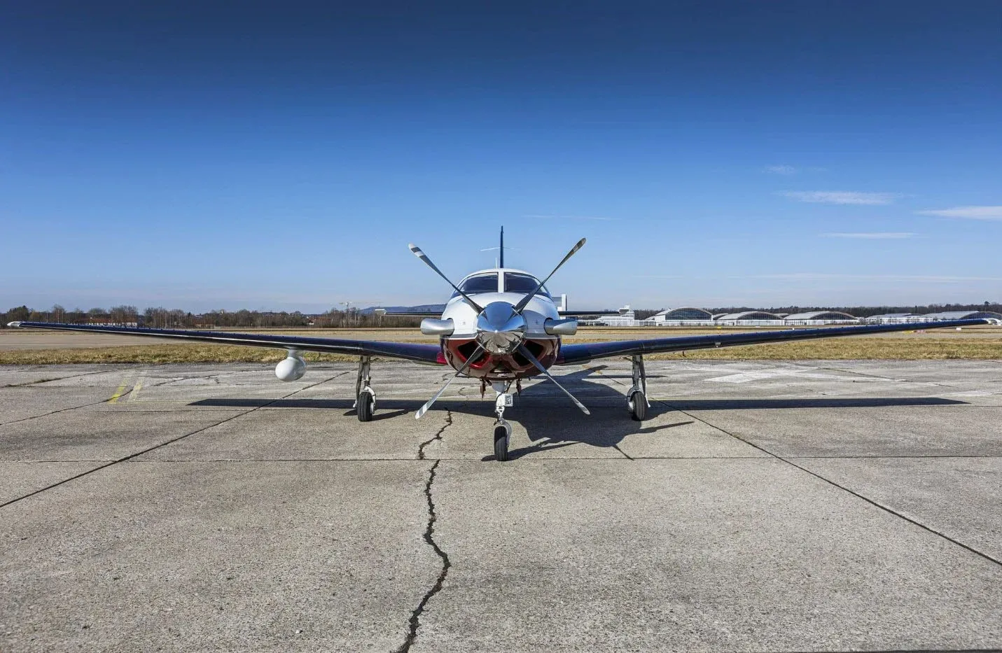 Exterior view of a 2010 Piper Meridian PA-46-500TP.